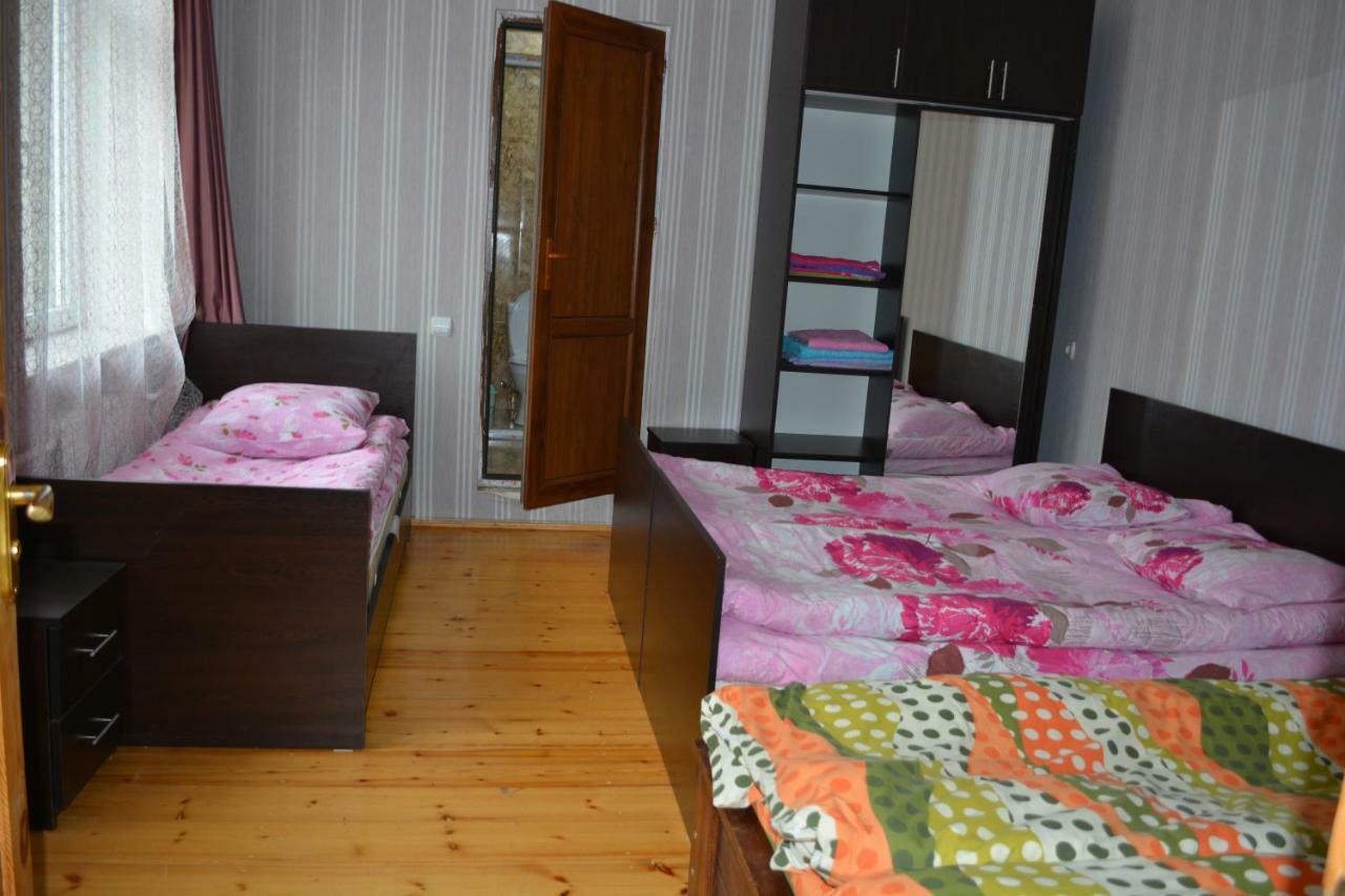 Hotel Zaza'S House Kazbegi Exterior foto